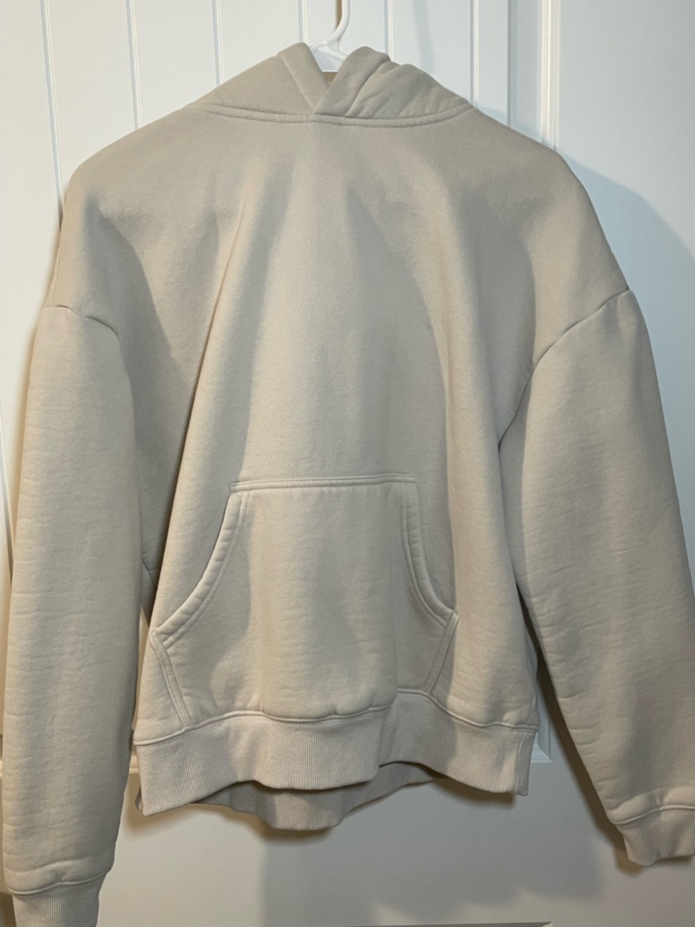 Comfrt Basic Crop Hoodie in Cotton